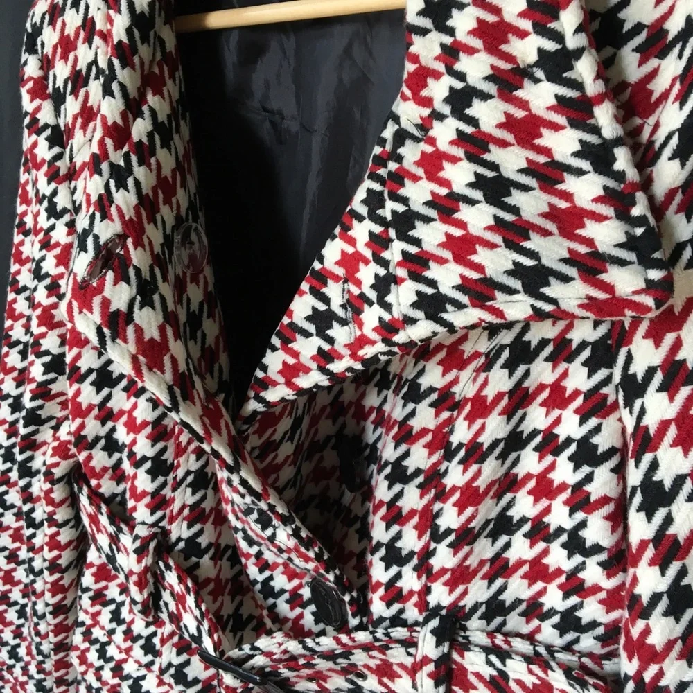 Black red white houndstooth plaid jacket, lots of great details - Picture 7 of 13